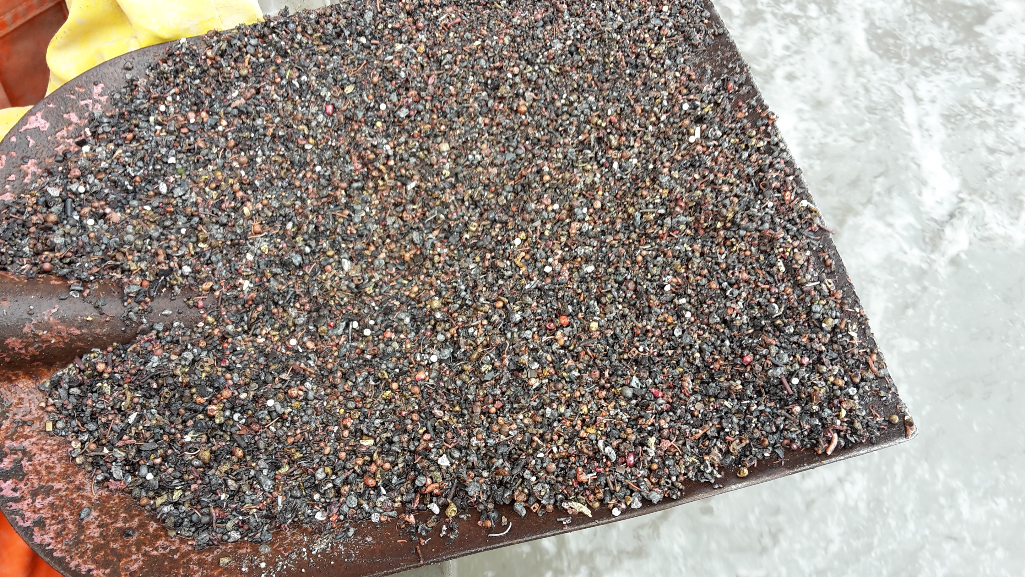 Jig concentrate from bottom ash, with high content of valuable metals Jig concentrate from bottom ash, with high content of valuable metals