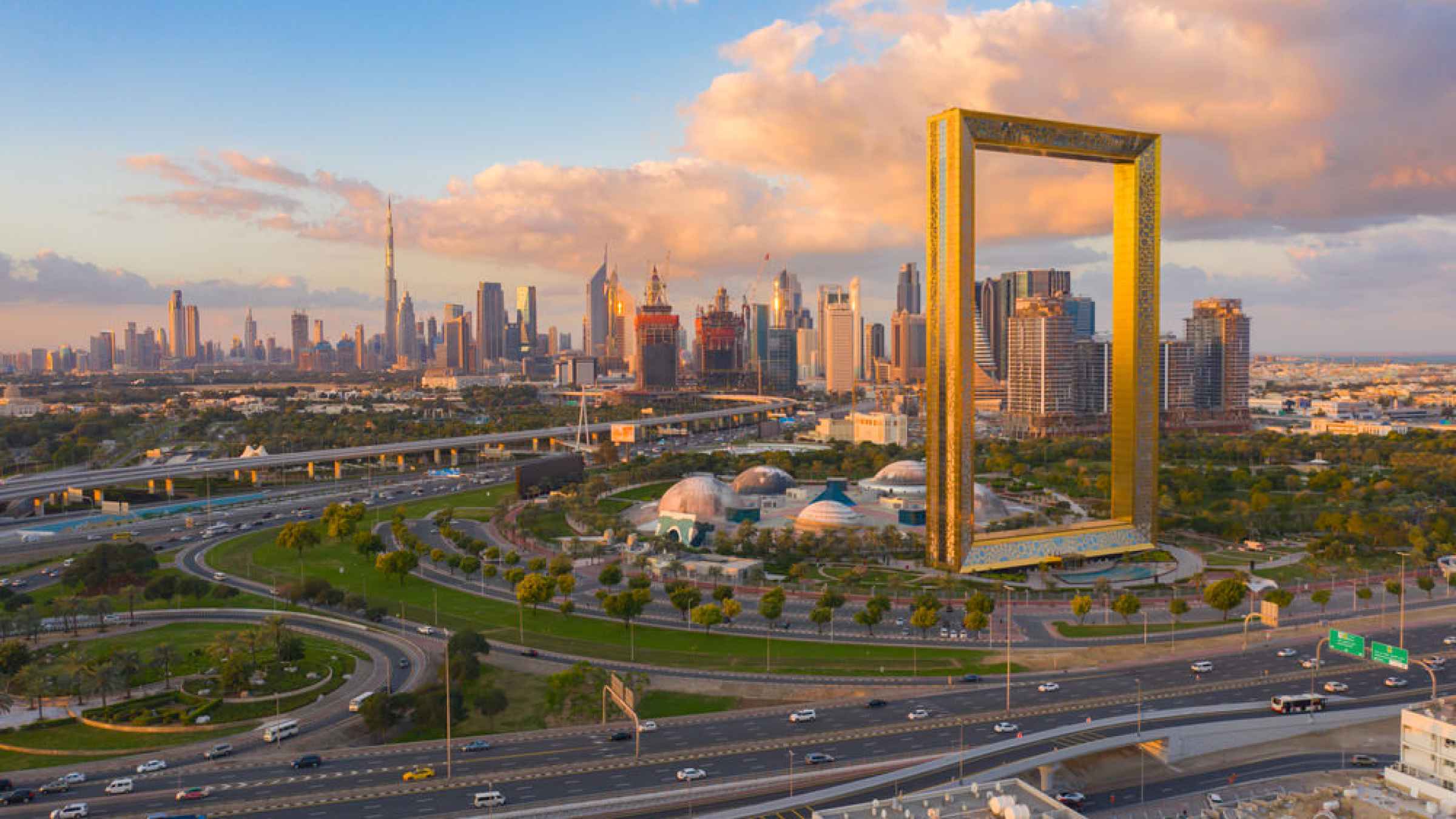 Dubai frame 