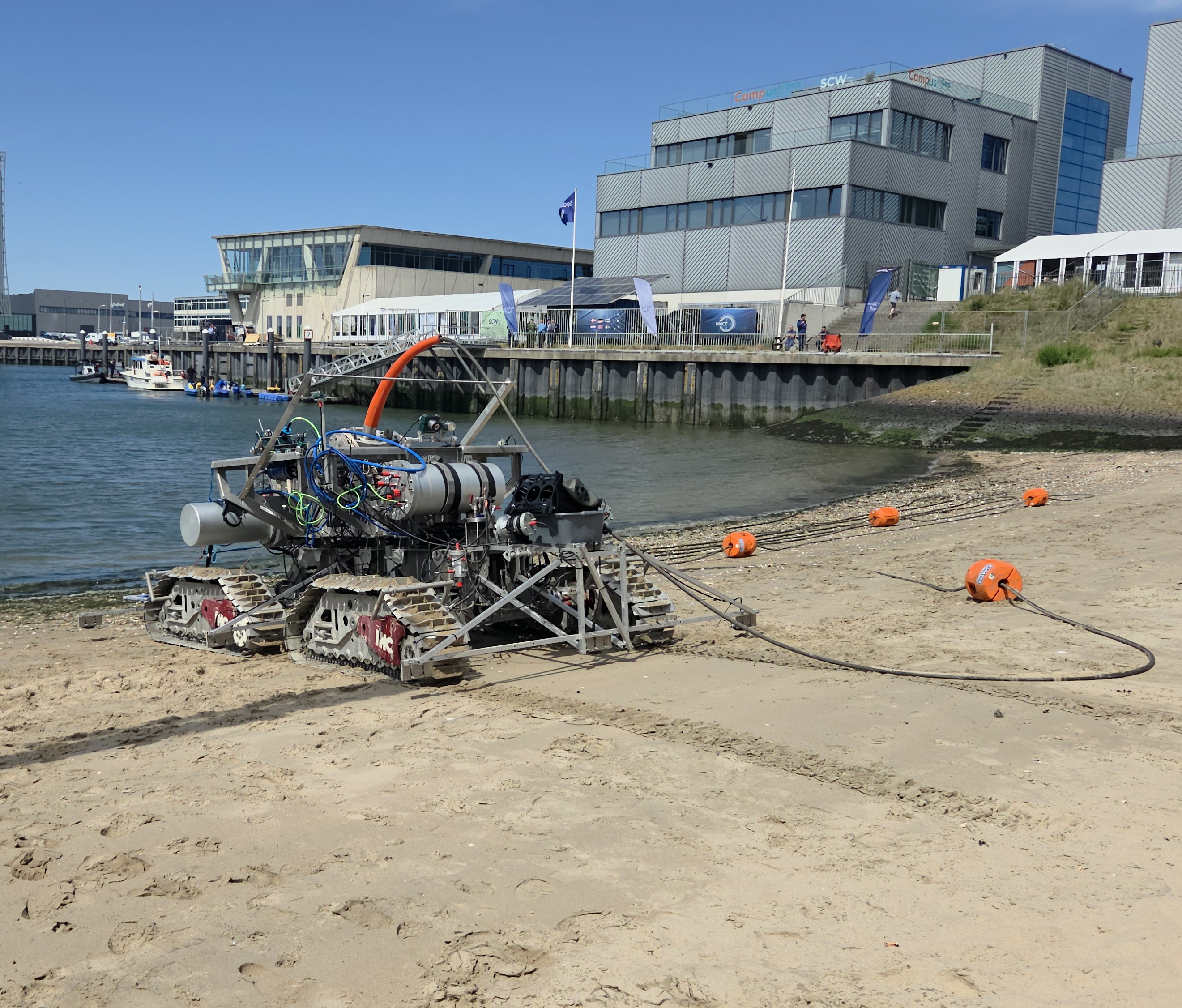 Demo of seabed crawler at SeaSEC 2025