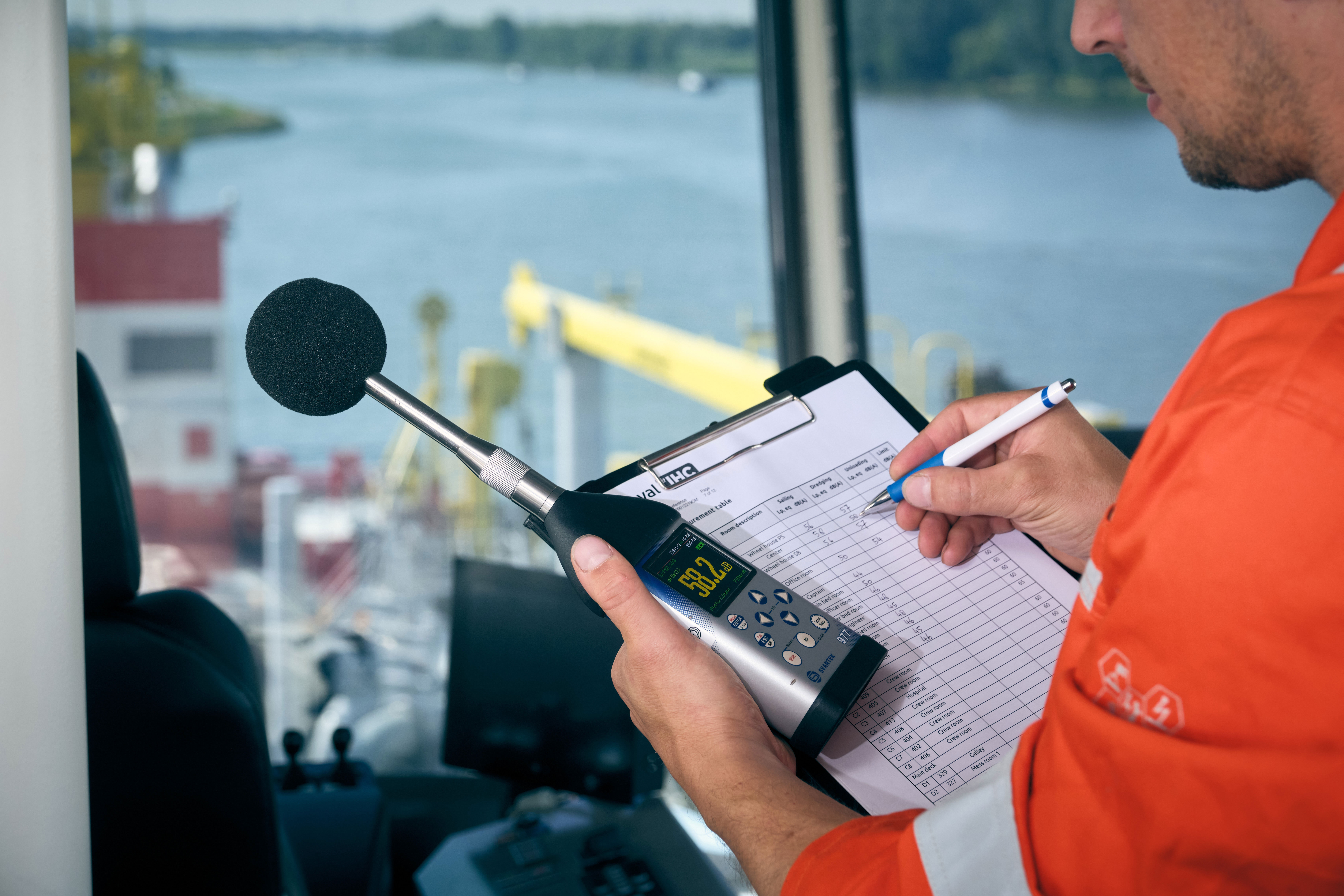 Noise measurement in bridge