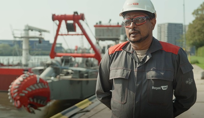 General dredging course video with quotes