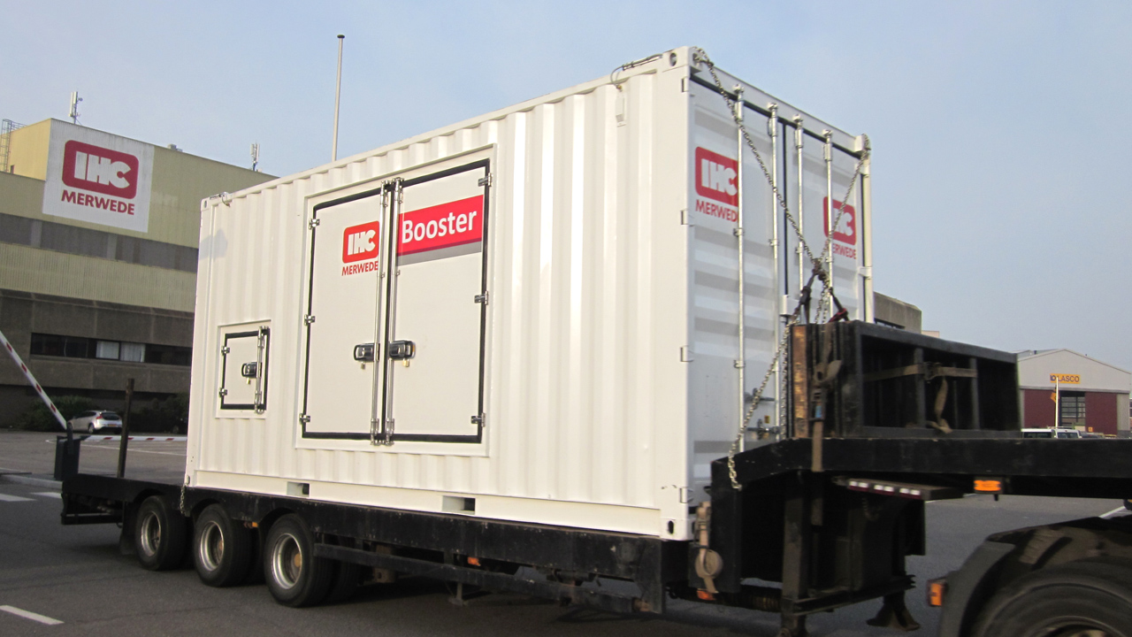 Container booster transport