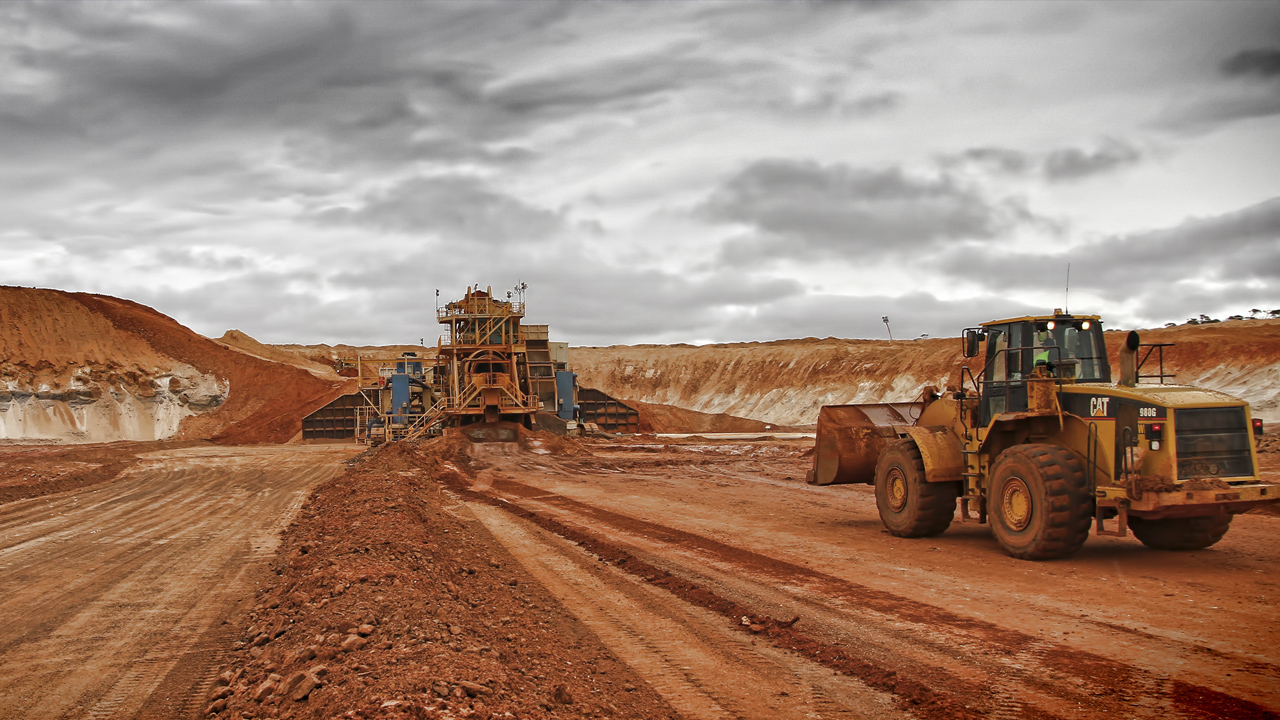 Jacinth loader and mining unit Jacinth loader and mining unit